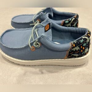 Hey Dude Wally Funky Dino BRAND NEW Size 13